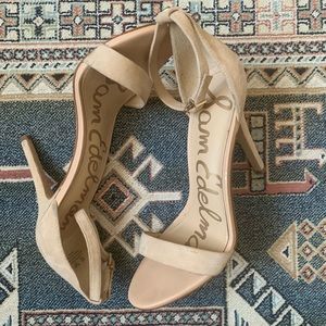 Sam Edelman nude heels